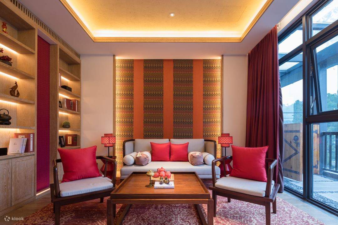 [Inside Gankeng Ancient Town/Directly reach Futian Port Line 10] Shenzhen OCT Gankeng Ancient Town - Phoenix Hakka Hotel Accommodation Package